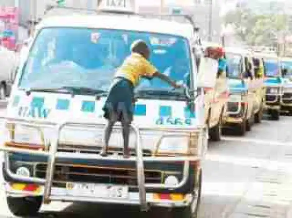 See What A Small Street Child Was Spotted Doing On The Highway